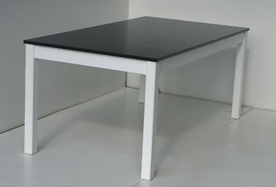 Moona ruokapöytä 170x90cm valkoinen/tummanharmaa