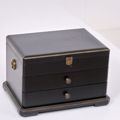 Nizza 23 korulipasto musta