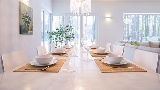 Uusi ruokailuryhmä keittiöön