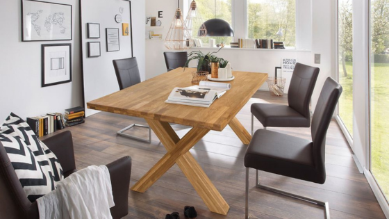 Huonekaluja monista valmistusmateriaaleista