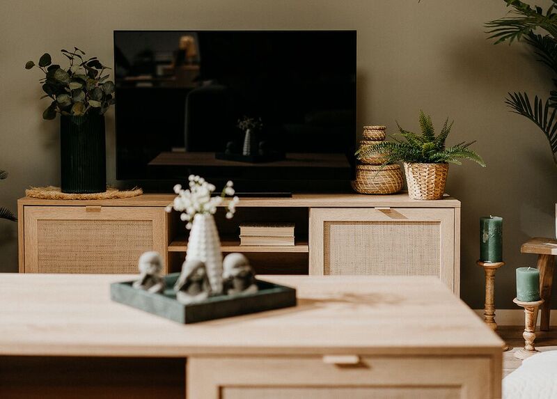 Kuinka säästää sähköä arjessa - myös huonekaluilla?