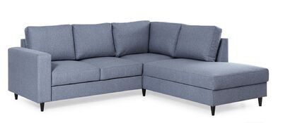 Renata avokulma vuoteella