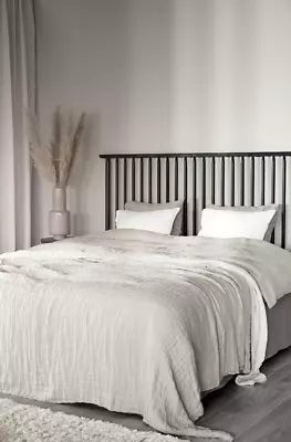 Riggins sängynpääty 180cm musta 120439