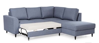 Renata avokulma vuoteella