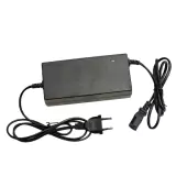 Sähköskootterin 2A laturi