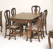 Talonpoikaisrokokoo ruokaryhmä. 125x90+25+25+4-tuolia