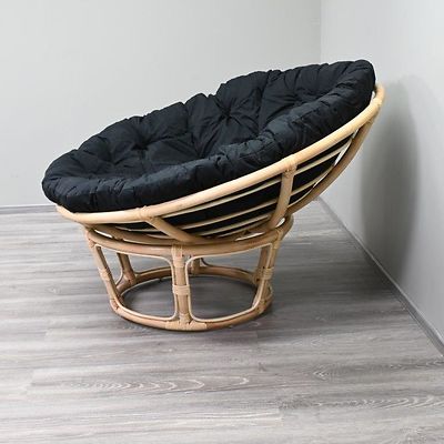 Papasan rottinkinen pallotuoli. Luonnonväri / musta pehmuste