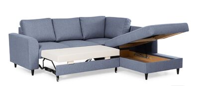 Renata avokulma vuoteella