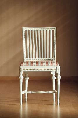 Kustavilainen ruokaryhmä. 150x100+50+50+6-tuolia