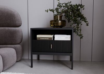 Maggiore yöpöytä musta