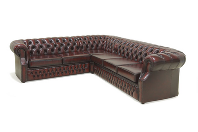 Chesterfield kulmasohva 2+K+3 rub off punainen vuodemekanismilla